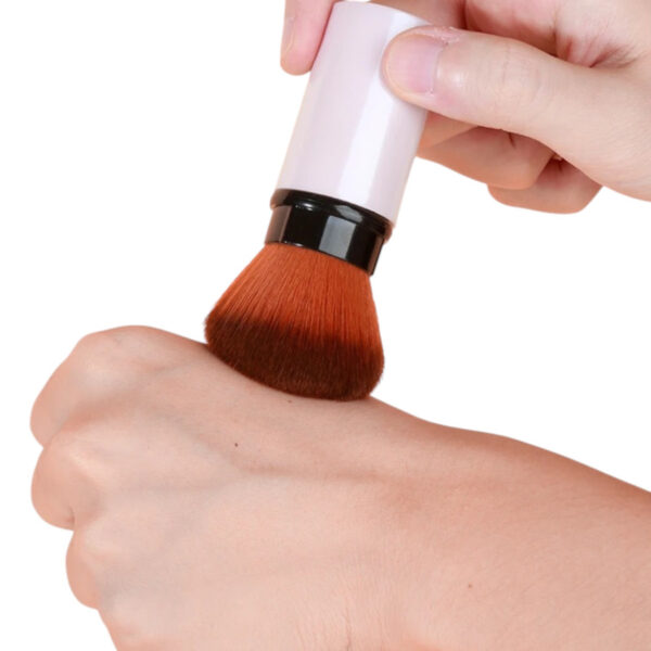 Brocha Retractil Para Maquillaje - Image 3